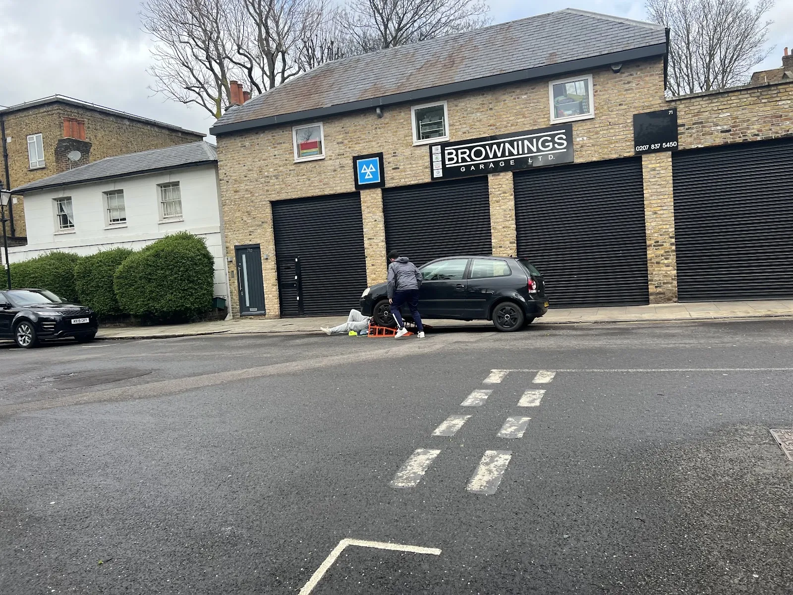 Brownings Garage, London